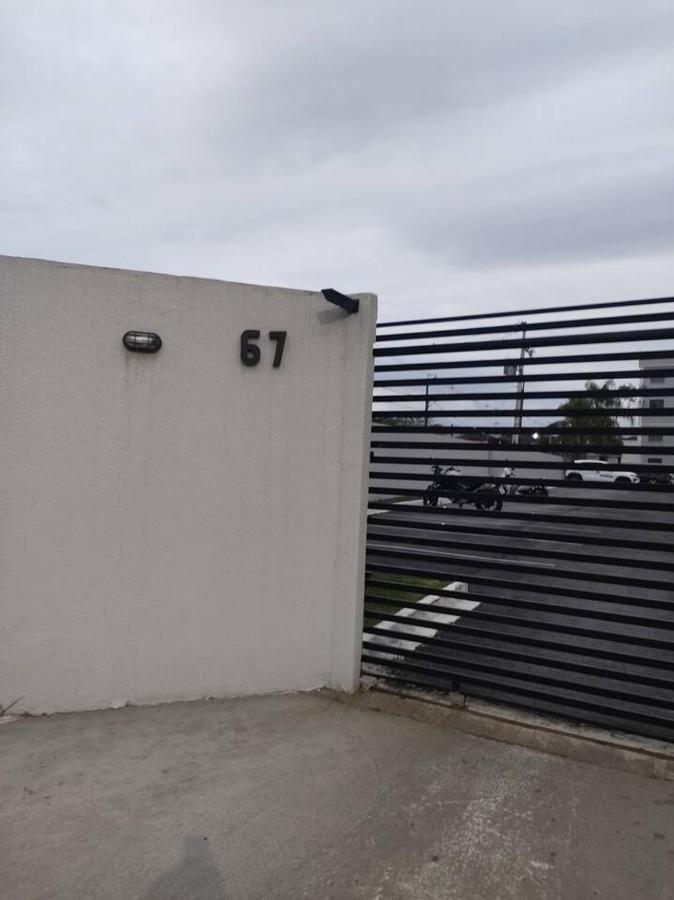 Ap 2 Quartos Amplos, Com Ar Condicionado Central, Internet, Netflix E Garagem Privativa * Paranagua